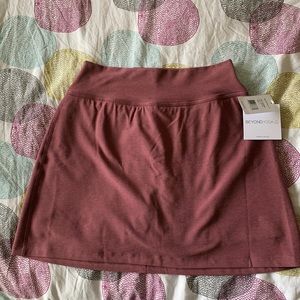 NWT Beyond Yoga space-dye move it skort